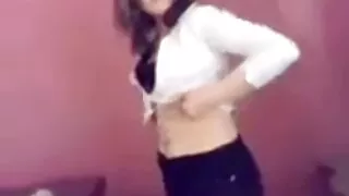 Brunette کے ساتھ ایک اچھا سکس ایرانی در کوچه اعداد و شمار منڈوا بلی سے پہلے جنسی